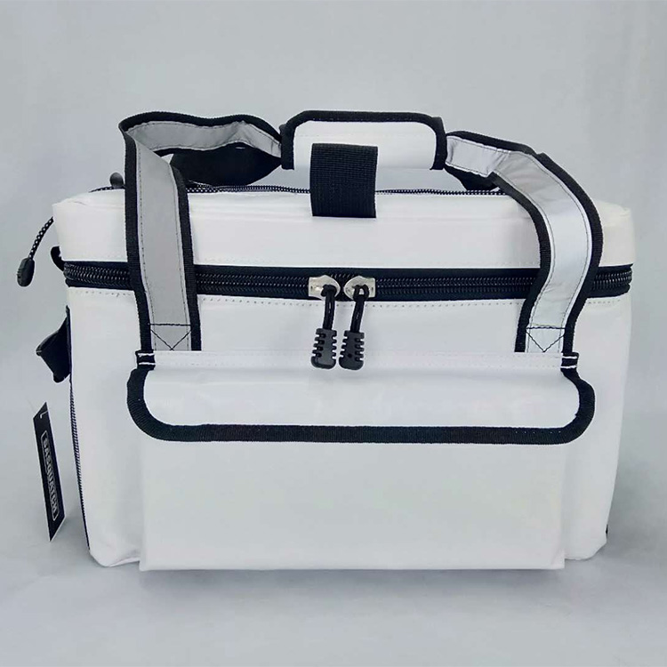 soft sided insulated cooler bag