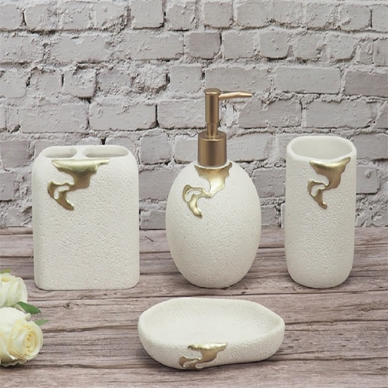樹脂バスルームアクセサリー白い石ゴールデンライン環境に優しい装飾4セットバスルームアクセサリー