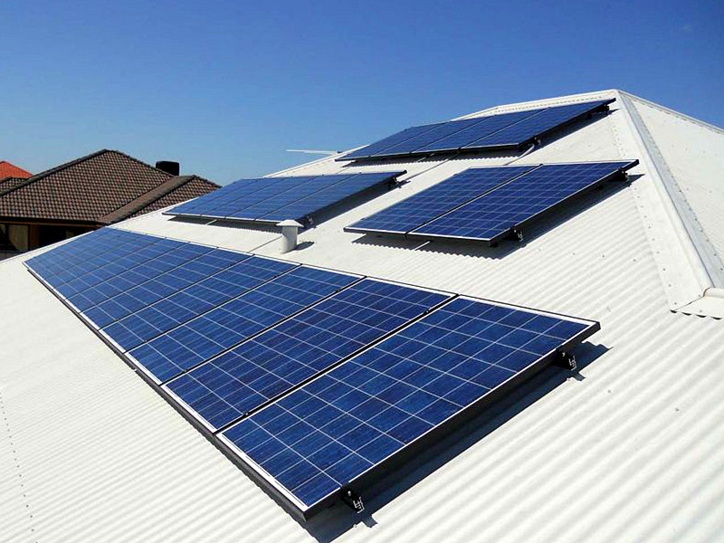 錫屋根のための金属製の屋根の取り付けシステムの太陽電池パネルの取り付けブラケット