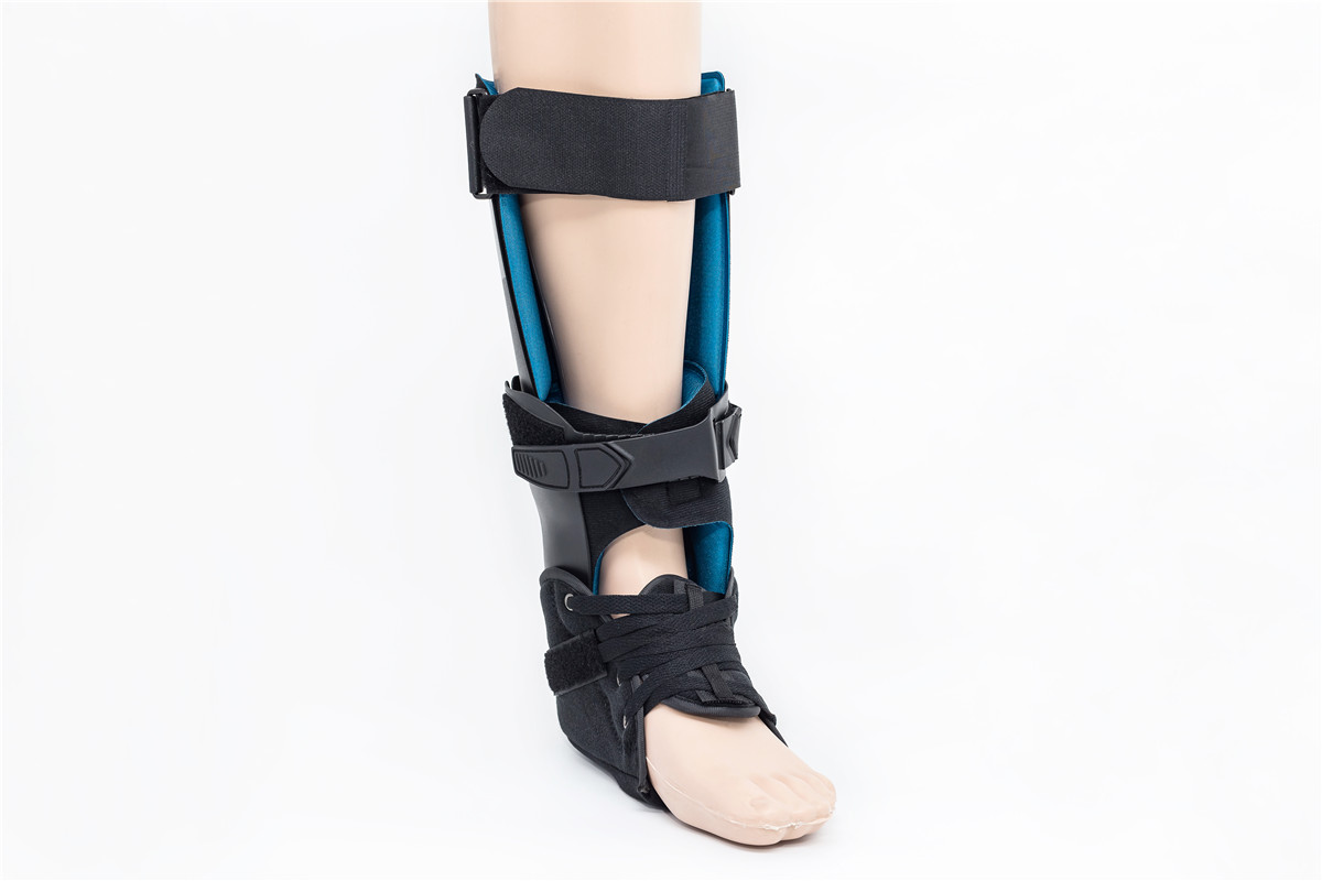 整形外科用の背の高い動きのAFO足首の足の足のフットブレースは、保護や固定化のための製造業者を支えます